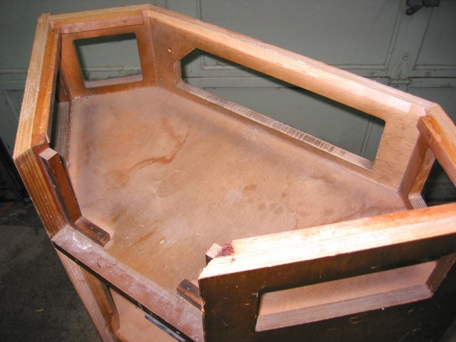 Image 12 of 36  -  69 kB