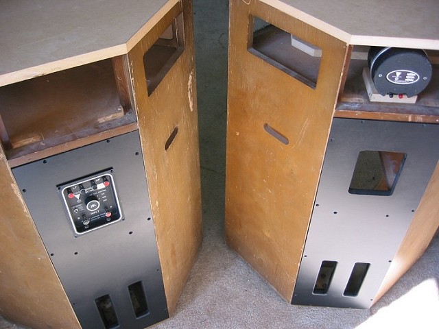 Image 18 of 36  -  73 kB