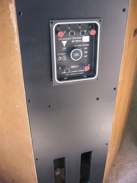 Image 19 of 36  -  63 kB